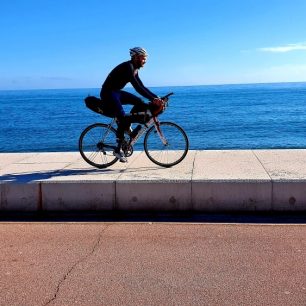 I při zimním Bikepackingu si člověk může užít sluníčko.