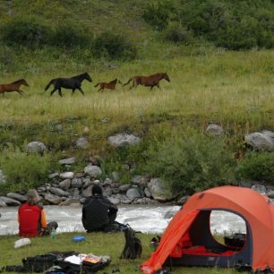 Sedmidenní okruh na samém pomezí kazašsko-kyrgyzsko-čínské hranice k začátku majestátního údolí řeky Sarydžaz.