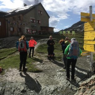 U nezraněných osob, které si přivolaly záchrannou službu v nouzi, bývá uvedeno jako příčina zabloudění a ztráta orientace.