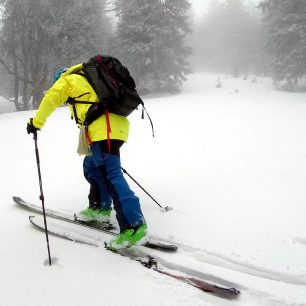 Intenzivní testování bundy ALPINE PRO NAN během skialpové sezóny