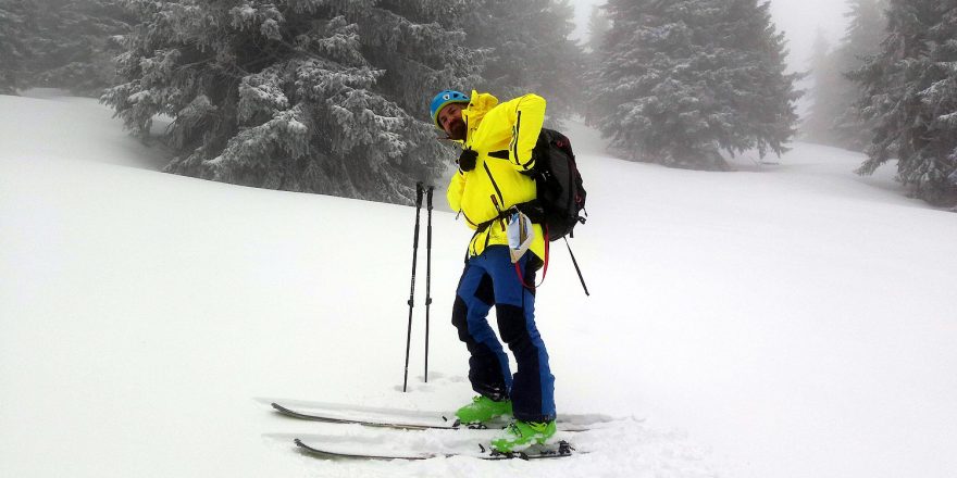 Zavření ventilace u bundy ALPINE PRO NAN