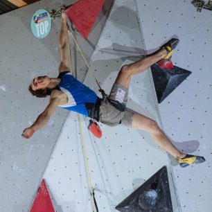 Adam Ondra v Toulouse