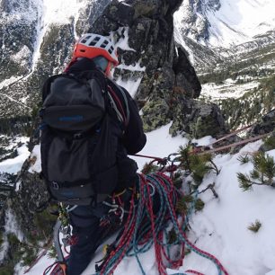 Pinguin Ridge 40 dobrý parťák na zimní akce ve Vysokých Tatrách