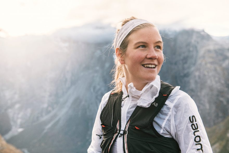 Emelie Forsberg je nejen výtečnou běžkyní v horách, ale také propagátorkou zdravého životního stylu.