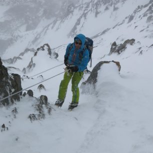 Slaňování pod dvojkou, aneb rychle do tepla BC. Fotil Radek Jaroš.