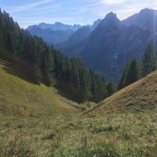 Horské scenerie italských Dolomit.