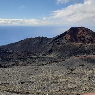 Nejmladší ze sopek Tenequía chrlila lávu v roce 1971. Ruta de los Volcanes, La Palma, Kanárské ostrovy