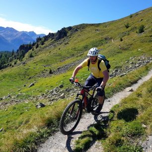 Bike traily v Engadinu, švýcarské Alpy