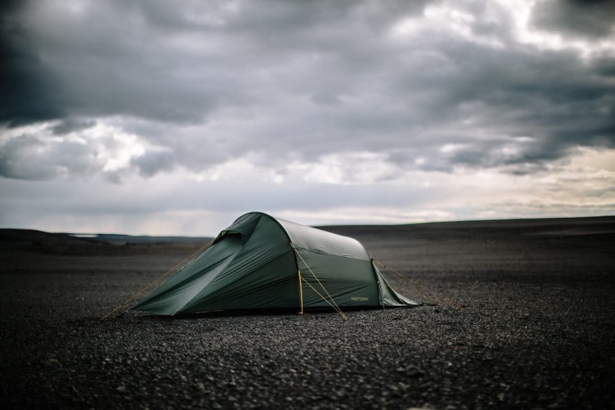 Správné odvětrání je klíčem k tomu, abyste se ve stanu dobře vyspali. Stan Nordisk Halland 2 LW na Islandu