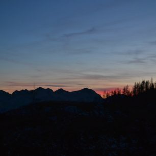 Západ slunce, Dvojno jezero, Dolina Triglavských jezer, Julské Alpy