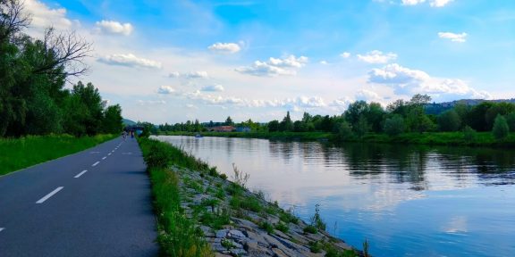 Vltavská cyklostezka: Podél nejdelší české řeky na kole