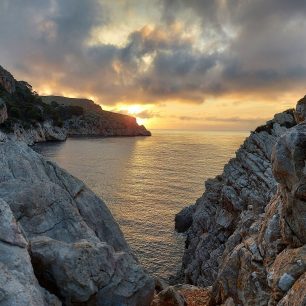 Dramatické scenerie na nejsevernějším výběku Mallorky – Cap de Formentor.