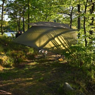 Připraveno na déšť -WARMPEACE SHELTER TARP