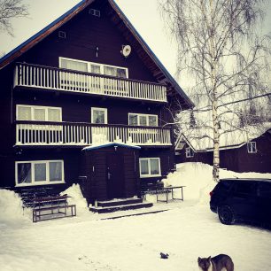 Naše ubytování ve Vesennyaya ulica. Skialp a freeride v Sheregeshi, Sibiř, Rusko.