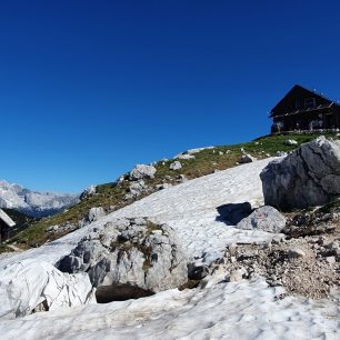 Chata Zasavska koča, Dolina Triglavských jezer, Julské Alpy, Slovinsko