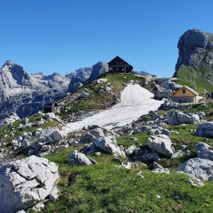 Chata Zasavska koča, Dolina Triglavských jezer, Julské Alpy, Slovinsko