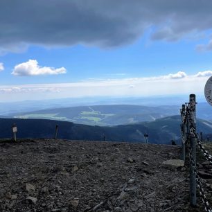 Den 11 - ze Sněžky na Pomezky. Krkonoše. Přeběh Severní stezky podél severní hranice ČR