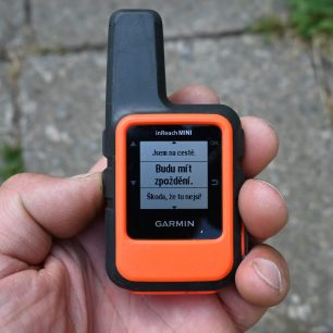 Příklad přednastavené zprávy v zařízení Garmin inReach Mini 4