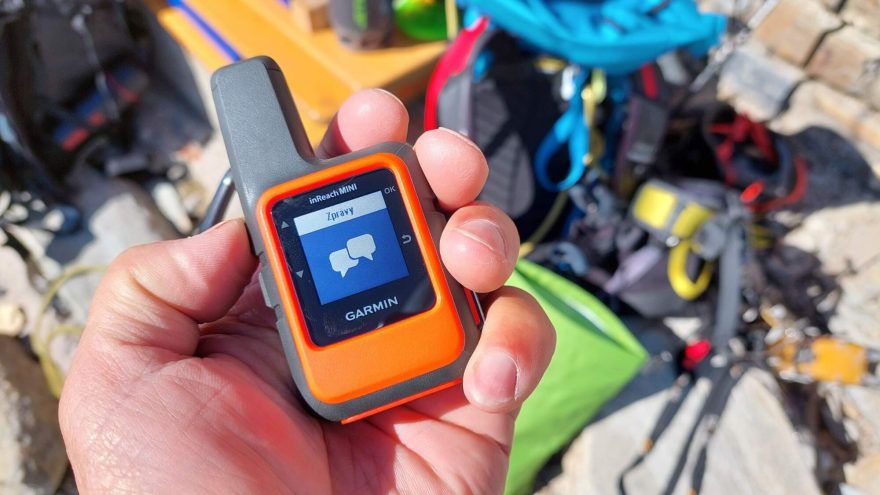 Úvodní obrazovka položky ZPRÁVY - GARMIN inReach Mini