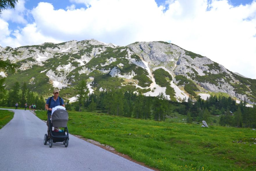 Kratší okruh kolem 6 jezer u Tauplitzalm zvládnete i s kočárkem, Totes gebirge, rakouské Alpy