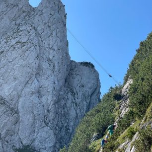 Vzdušný 40 metrů dlouhý žebřík Riesenleiter - Via ferrata Intersport Donnerkogel Klettersteig, Solná komora, Salzkammergut, rakouské Alpy. Foto Jana Souralová