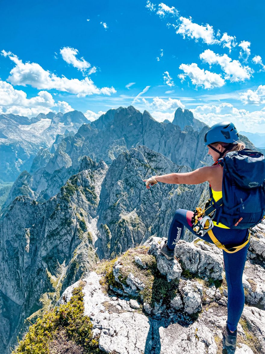 Rozeklané štíty Dachsteingebirge z feraty Intersport Donnerkogel Klettersteig, Gosausee, Solná komora, Salzkammergut, rakouské Alpy. Foto Jana Souralová