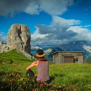 Oblast skalních věží Cinque Torri je ikonou celých Dolomit, italské Alpy. Foto Michaela Hrdá