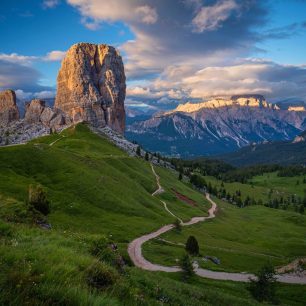 Oblast skalních věží Cinque Torri je ikonou celých Dolomit, italské Alpy. Foto Michaela Hrdá