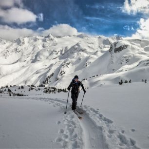 Jan Helán se vypravil studovat Ski & Snowboard Guide Training na Whistler Adventure School v Kanadě.