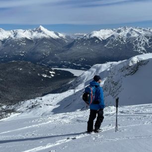 Okolí kanadského Whistleru je rájem pro zimní sporty. Vybírat je tu možné z lyžařských terénů všech obtížností.