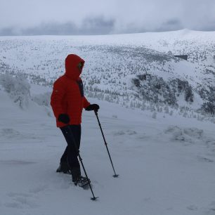 Jasná barva se na horách hodí - MOUNTAIN EQUIPMENT BALTORO JACKET