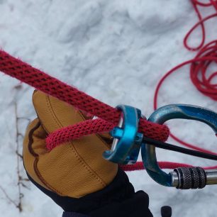 Rukavice WARMPEACE GRYM při lezení ledů