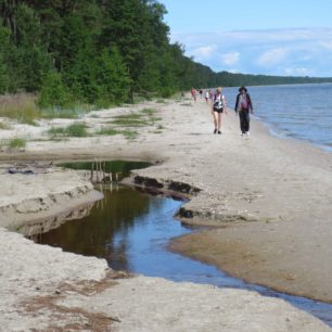 Pobřeží u městečka Kolka, Rižský záliv, Lotyšsko. Baltic Coastal Hiking Route