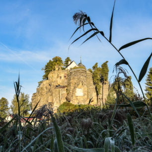 Skalní hrad Sloup v Čechách, Stezka středozemím, Via Czechia