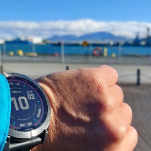 Trochu zavádějící údaj u hladiny moře - idealní situace pro nastavení referenční výšky - GARMIN FÉNIX 7X SOLAR