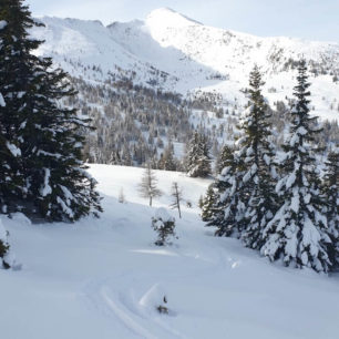 Katschberg a jeho nejbližší okolí uspokojí i skialpinisty toužící po nikým nerušených výhledech a obloucích v prašanu