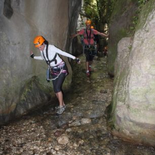 ferata Sallagoni v blízkosti Lago di Garda vás provede soutěskou podél stejnojmenného potoka