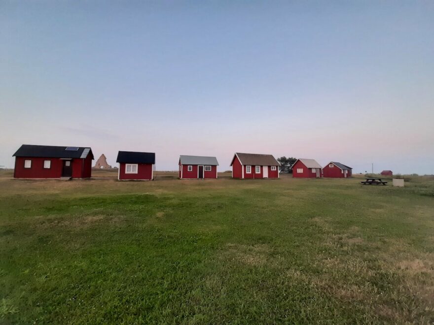 Typické prázdninové domky, ostrov Öland ve Švédsku