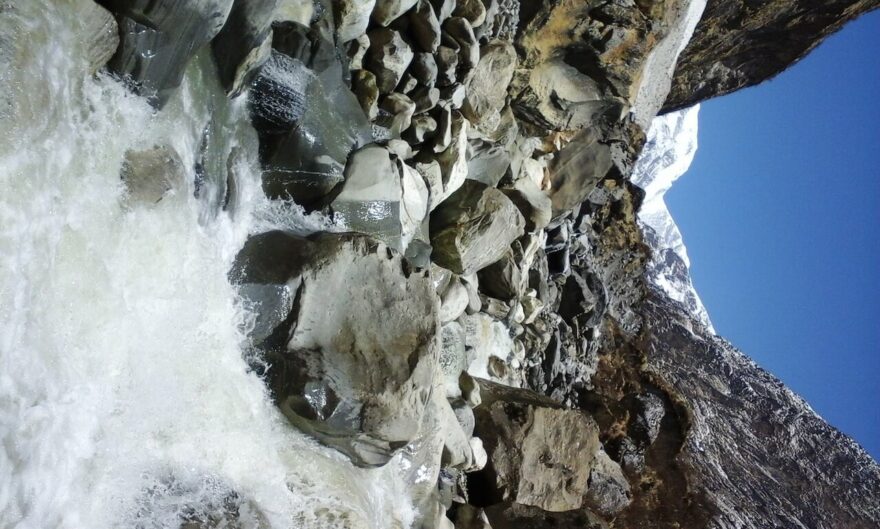 Cesta do Annapurna Base Campu vede podél řeky Modi Khola