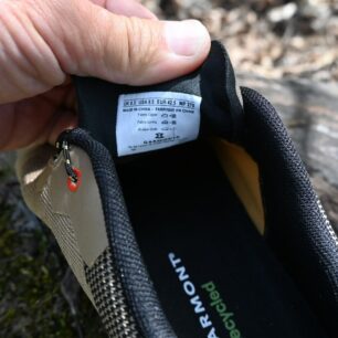 Detail etikety obuvi GARMONT 9.81 PULSE