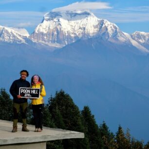 Poon Hill trek neboli Annapurna panorama trail je z jmenovaných treků nejjednoduší. Nabízí množství kulturních vjemů a zemědělské krajiny, navíc budete denně procházet vesničkami, kde to skutečně žije