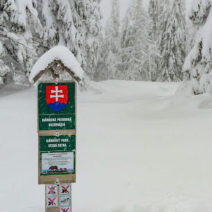 Zimní skialpinistický přechod pohoří Velká Fatra