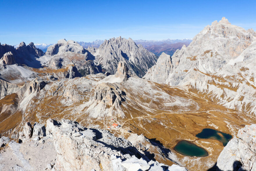 Výstup na Paternkofel ferratou De Luca Innerkofel-Paternkofel patří k nejkrásnějším horským túrám v Dolomitech.