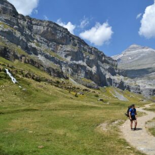 Impozantní kaňon Ordesa. Národní park Valle de Ordesa y Monte Perdido, Španělsko.