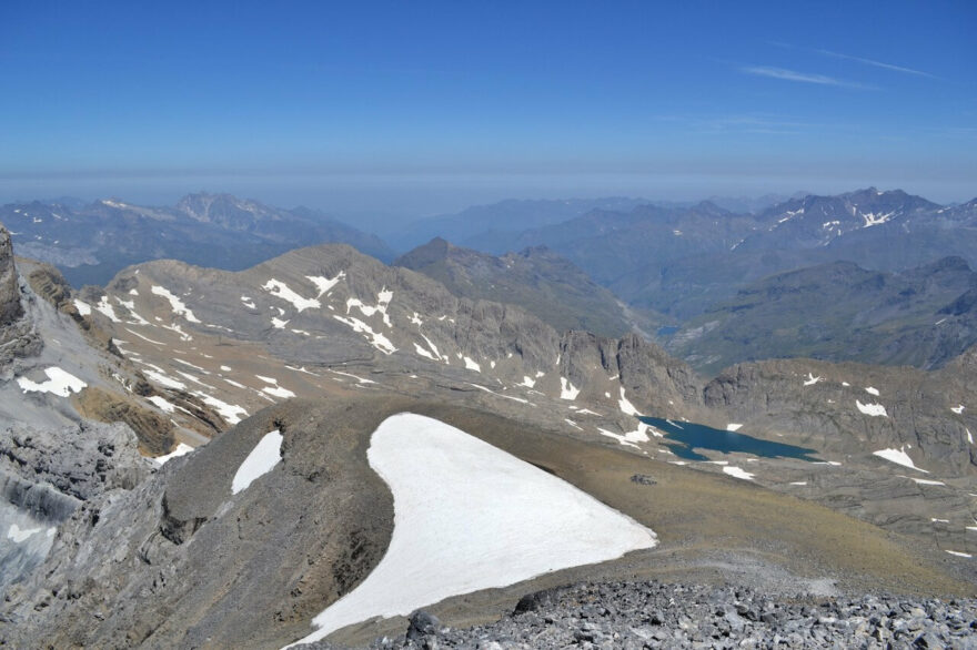 Vrchol Monte Perdido, třetí nejvyšší hory Pyrenejí. Národní park Valle de Ordesa y Monte Perdido, Španělsko.