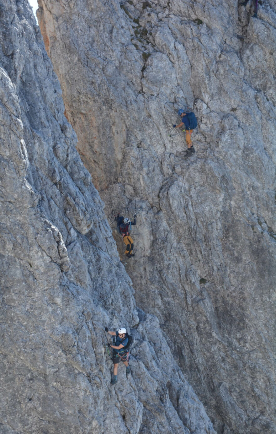 Extrémně dlouhá a technicky náročná ferrata Königsjodler Klettersteig patří k nejtěžším zajištěným cestám ve Východních Alpách.