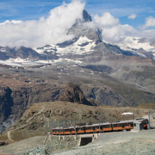 Pohled na Matterhorn z vyhlídky na Gornergrat, švýcarské Alpy.