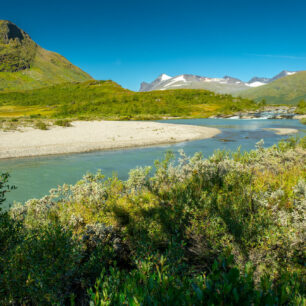 Delta řeky Rapy, která je považována za jedno z nejkrásnějších míst v Evropě, národní park Sarek ve švédské Arktidě