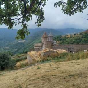 Na východě Arménie se nachází krásný a mystický klášter Tatev.