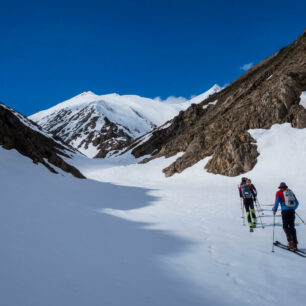 Třítisícový vrchol Artos je jedním z cílů skialpových výstupů v okolí tureckého jezera Van.